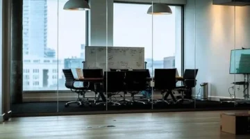 لماذا يُنصح بالاستعانة بمحاسب قانوني لتقديم الإقرارات الضريبية في السعودية؟